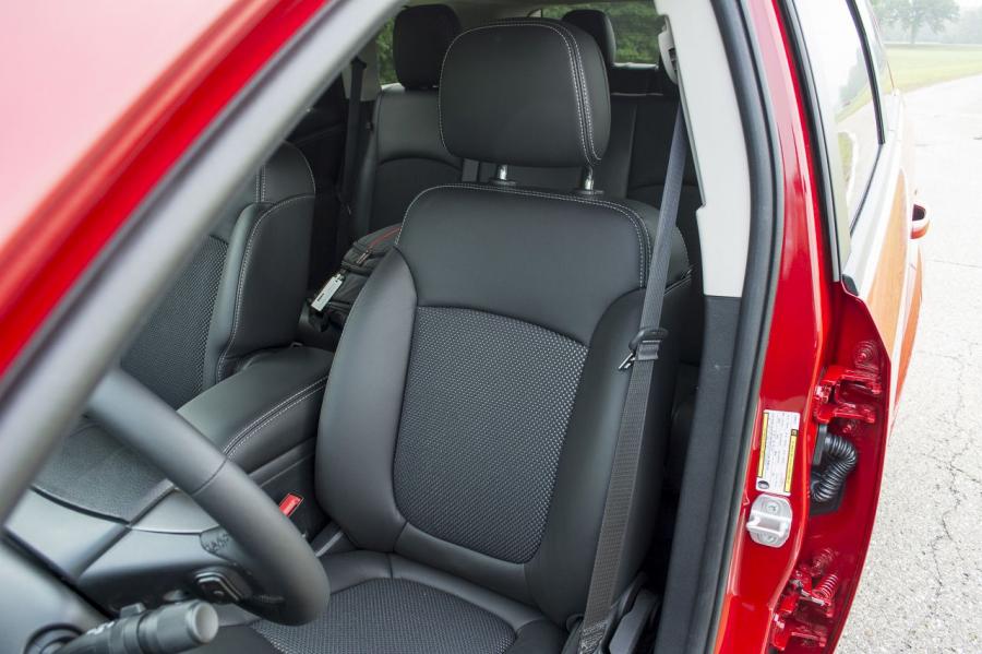 Интерьер Dodge Journey Crossroad 2014 года  (фото 46 из 63)
